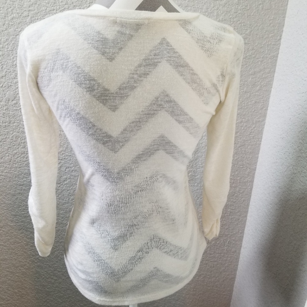 Shirt - Picture 2 of 4
